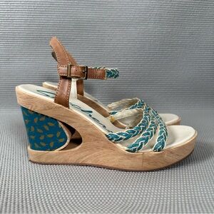 Skechers Wedge Sandals with Bird Graphics on Heel Women’s Sz 9